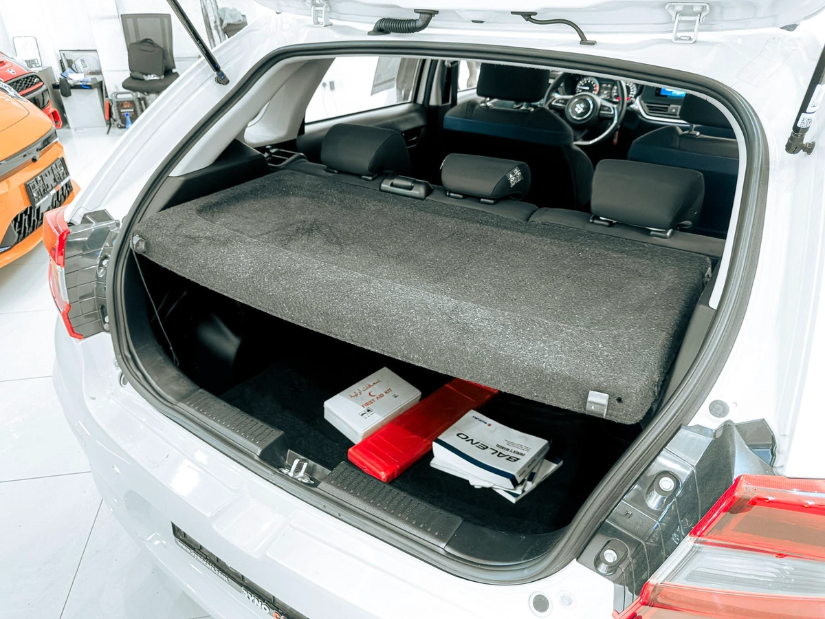 2025 Suzuki Baleno GL Hatchback 1.5L V4 // EMI starting from 700 AED-3-3