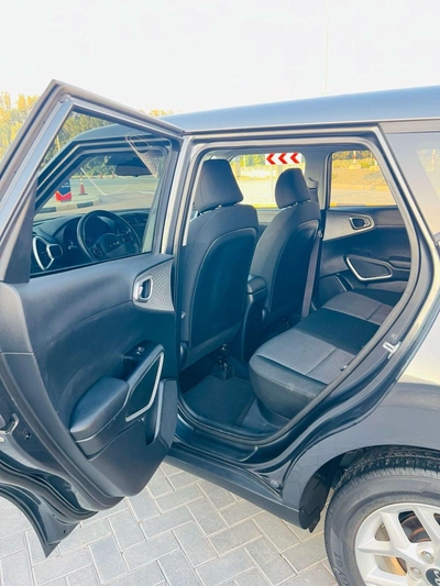 Kia Soul EX 2.0L-5