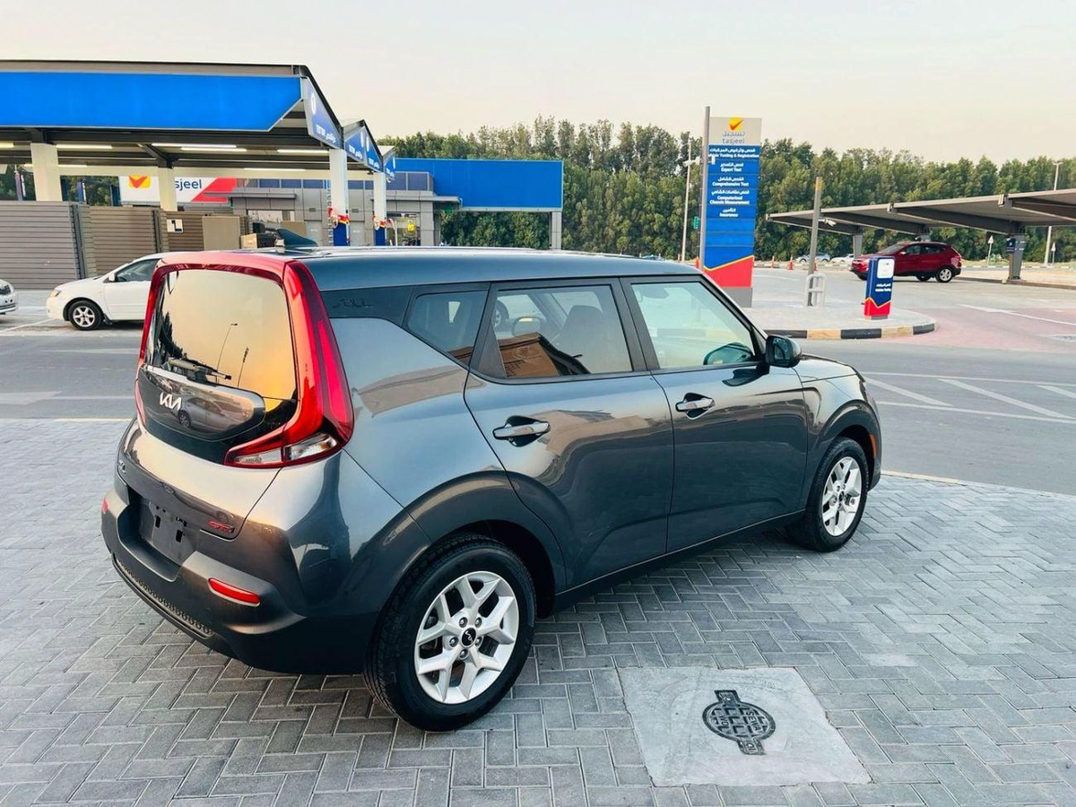 Kia Soul EX 2.0L-6-6