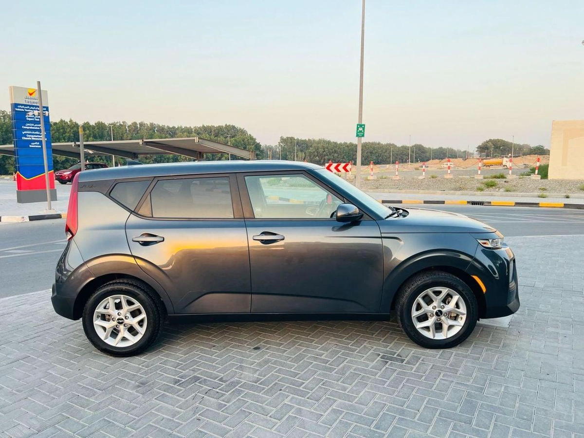 Kia Soul EX 2.0L-15-15
