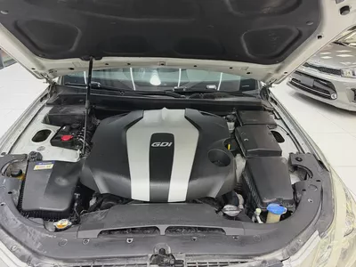 Hyundai Genesis Premium 2014 | GCC Specs | Pristine Condition-9