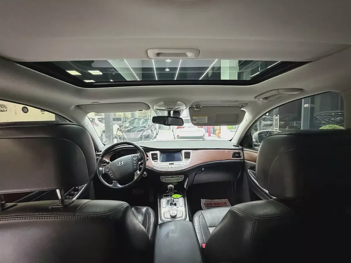 Hyundai Genesis Premium 2014 | GCC Specs | Pristine Condition-7-7