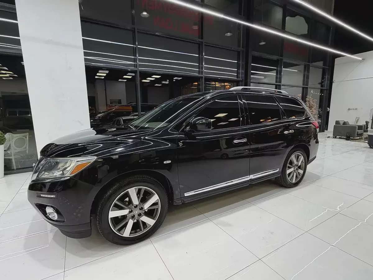 Nissan Pathfinder SV 2013 | GCC Specs | Original Paint-1-1