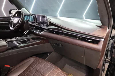 Cadillac Escalade Sport Platinum-1