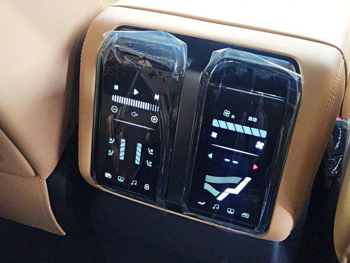 BYD Leopard 8 FLAGSHIP (NGCC) DELUX (NGCC) Smart and Brave Flagship Edition (7 Seats)-12-0