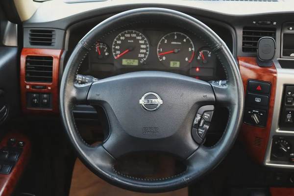 Nissan Patrol Safari - 2022 - Safari Trim - GCC Specs - Excellent Condition