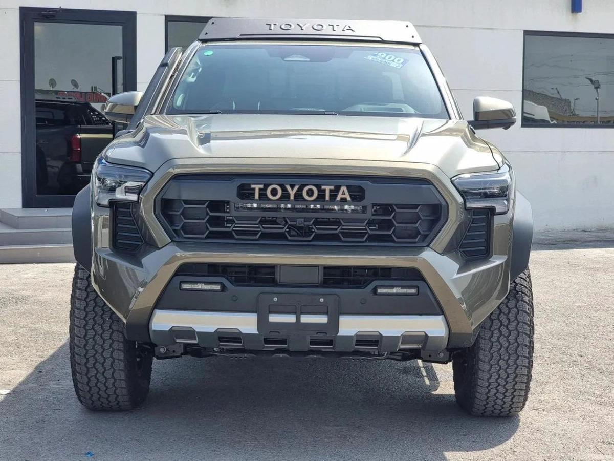 Toyota Tacoma TrailHunter Brand New * Export Price *-7-7