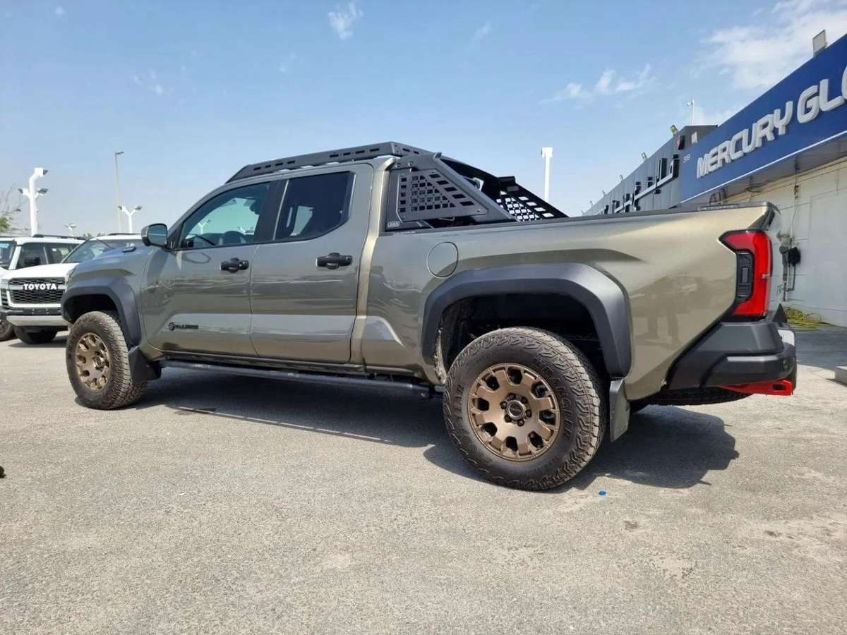 Toyota Tacoma TrailHunter Brand New * Export Price *-3-3