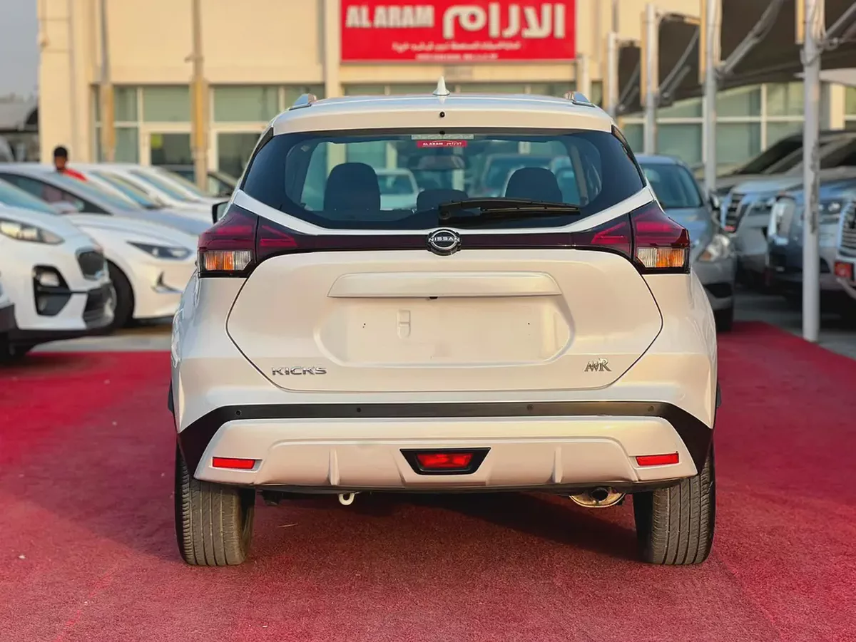 2024, Nissan Kicks, GCC, Orginal Paint, V4, 1.6 | Ref#1152-4-4