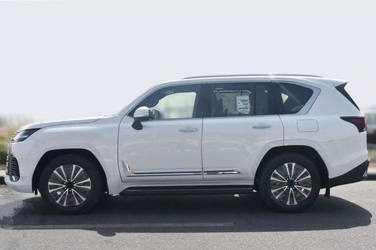Lexus LX700h SIGNATURE LEXUX-LX700H 3.5L HEV URBAN 20' ALY, HUD, 7 STR, W/RSE. ML25-12-12