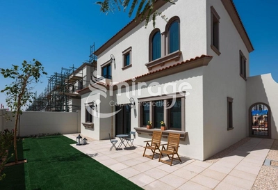 Single Row | Corner 4BR Villa | Premium Location-0