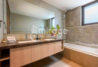 Single Row | Corner 4BR Villa | Premium Location-5