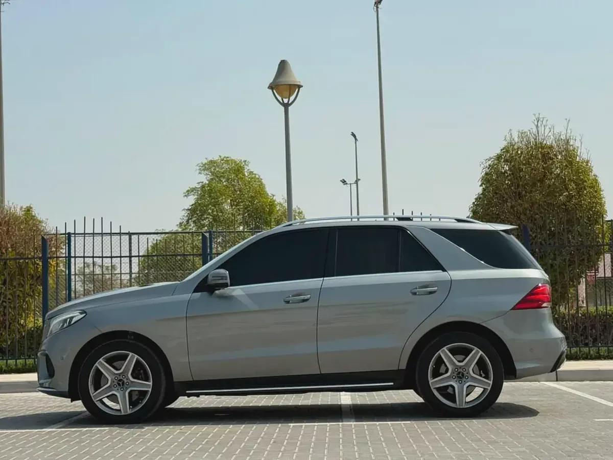 2016-Mercedes-Benz GLE 400 4MATIC-Excellent Condition-7-7