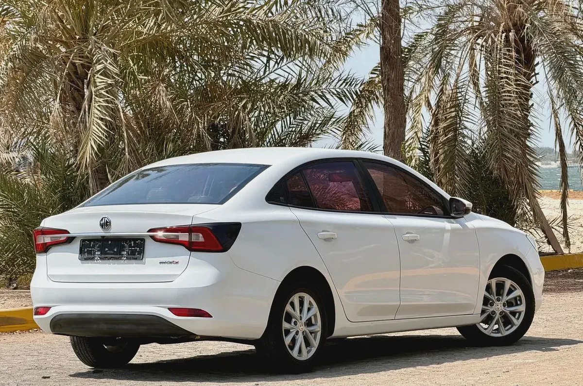 390-Monthly l GCC l 1.5L l Cruise, Camera l Accident Free-3-3