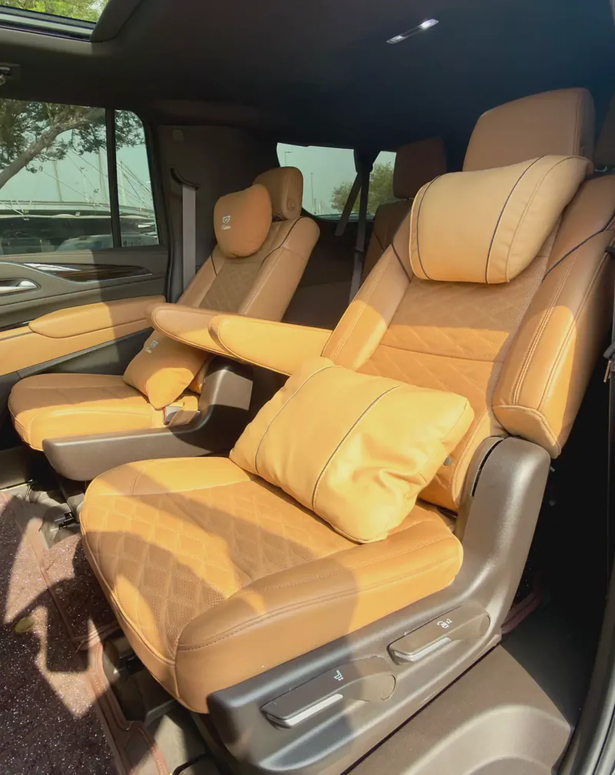 2024 Cadillac Escalade ESV Platinum | GCC Specs | Immaculate Condition-13-13