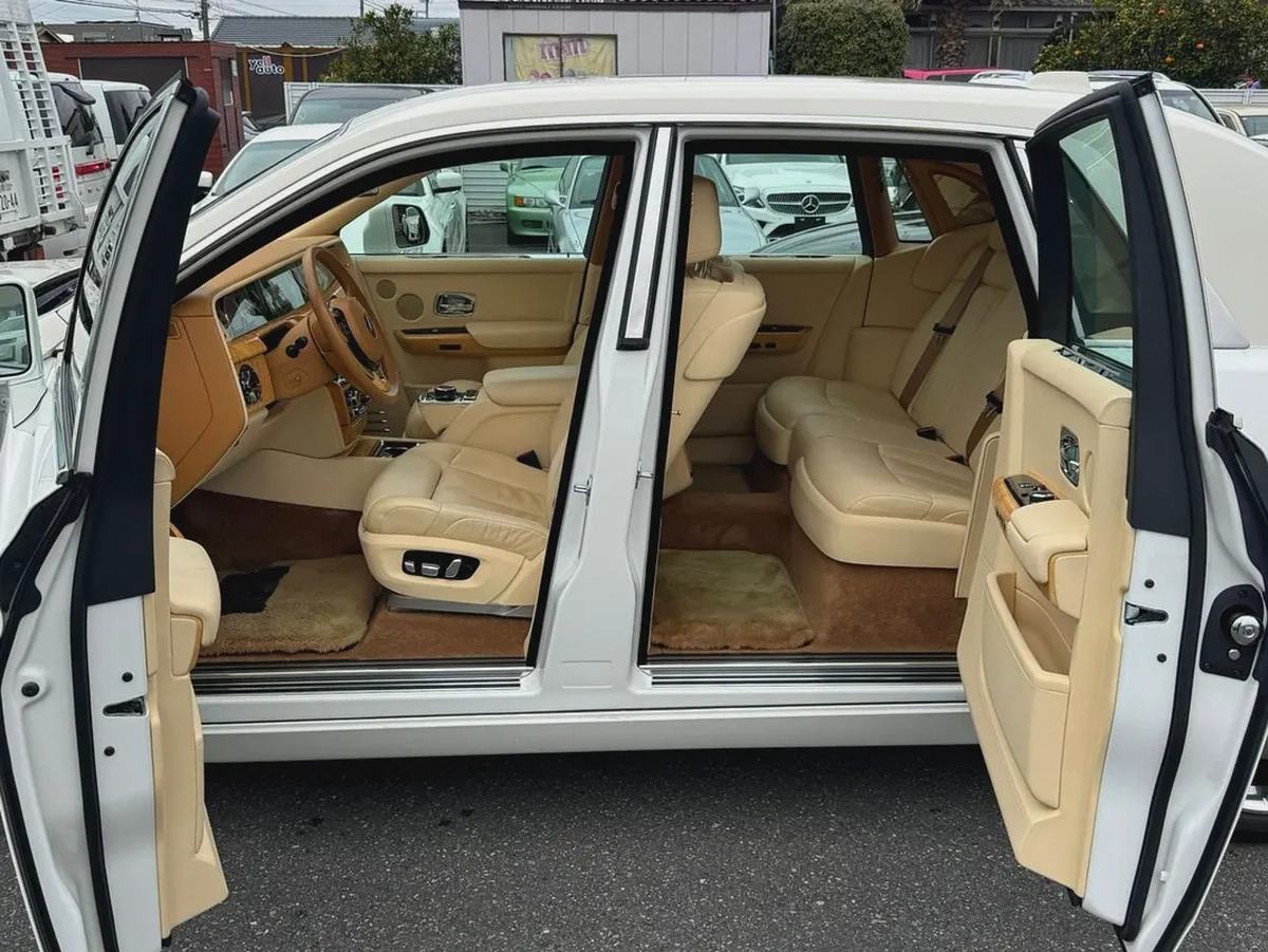 Rolls-Royce Phantom 2019 | Japanese Specs | Pristine Condition-3-3