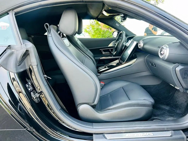 BENZ SL63 AMG - 2024 - 3300KM - LIKE BRAND NEW - FRESH JAPAN IMPORT