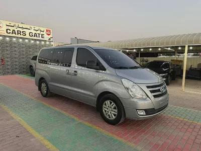 Hyundai Grand Starex 2017 GLS | Well Maintained | Korean Specs-2