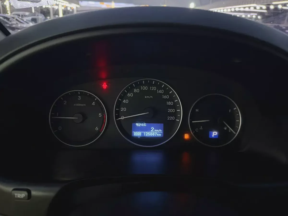 Hyundai Grand Starex 2017 GLS | Well Maintained | Korean Specs-12-12