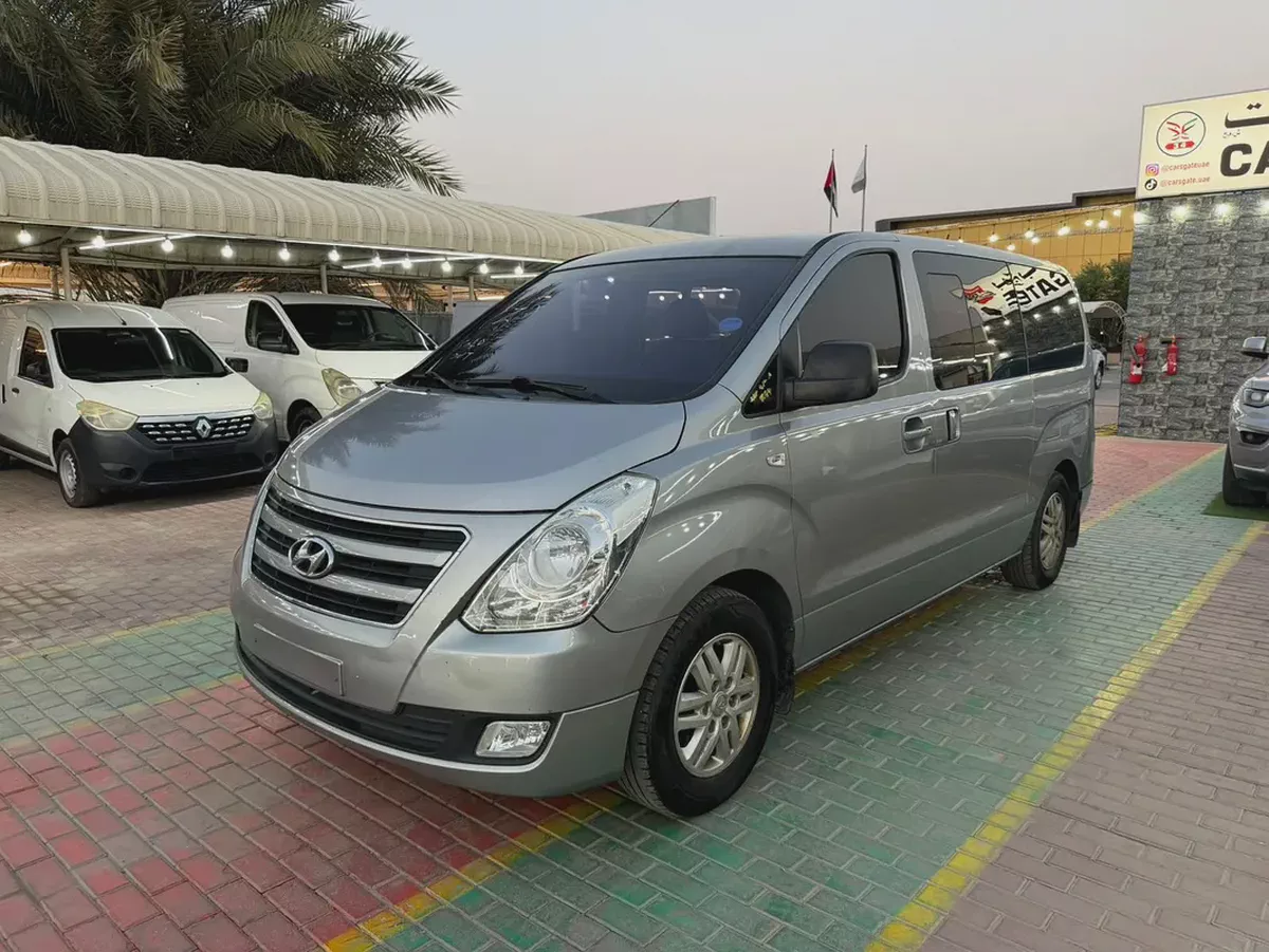 Hyundai Grand Starex 2017 GLS | Well Maintained | Korean Specs