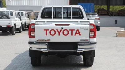 Toyota Hilux SGLX HILUX 2.4L SR5 DIESEL-4