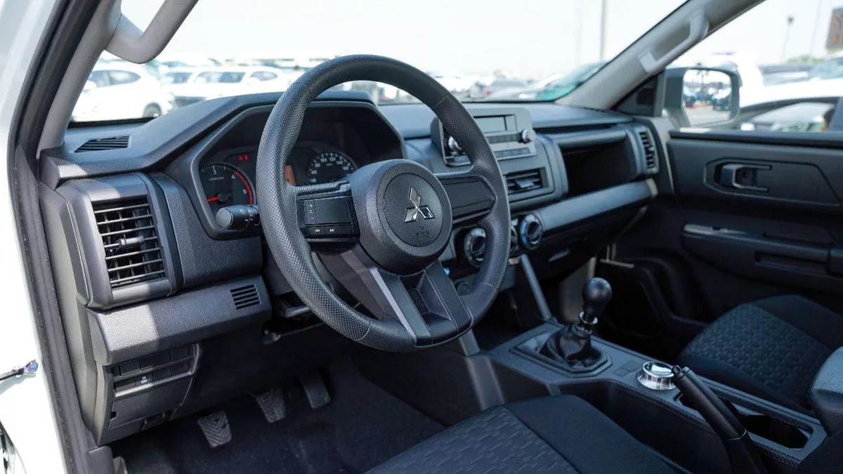 Mitsubishi L200 GLX Brand New – 2.5L Turbo Diesel 4WD Manual – C86 – GCC 2026-10-0