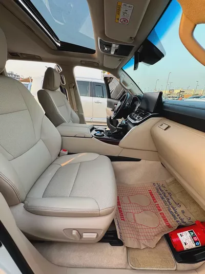 لاند كلوزر Toyota Land Cruiser 2023 GXR GCC Specs-19
