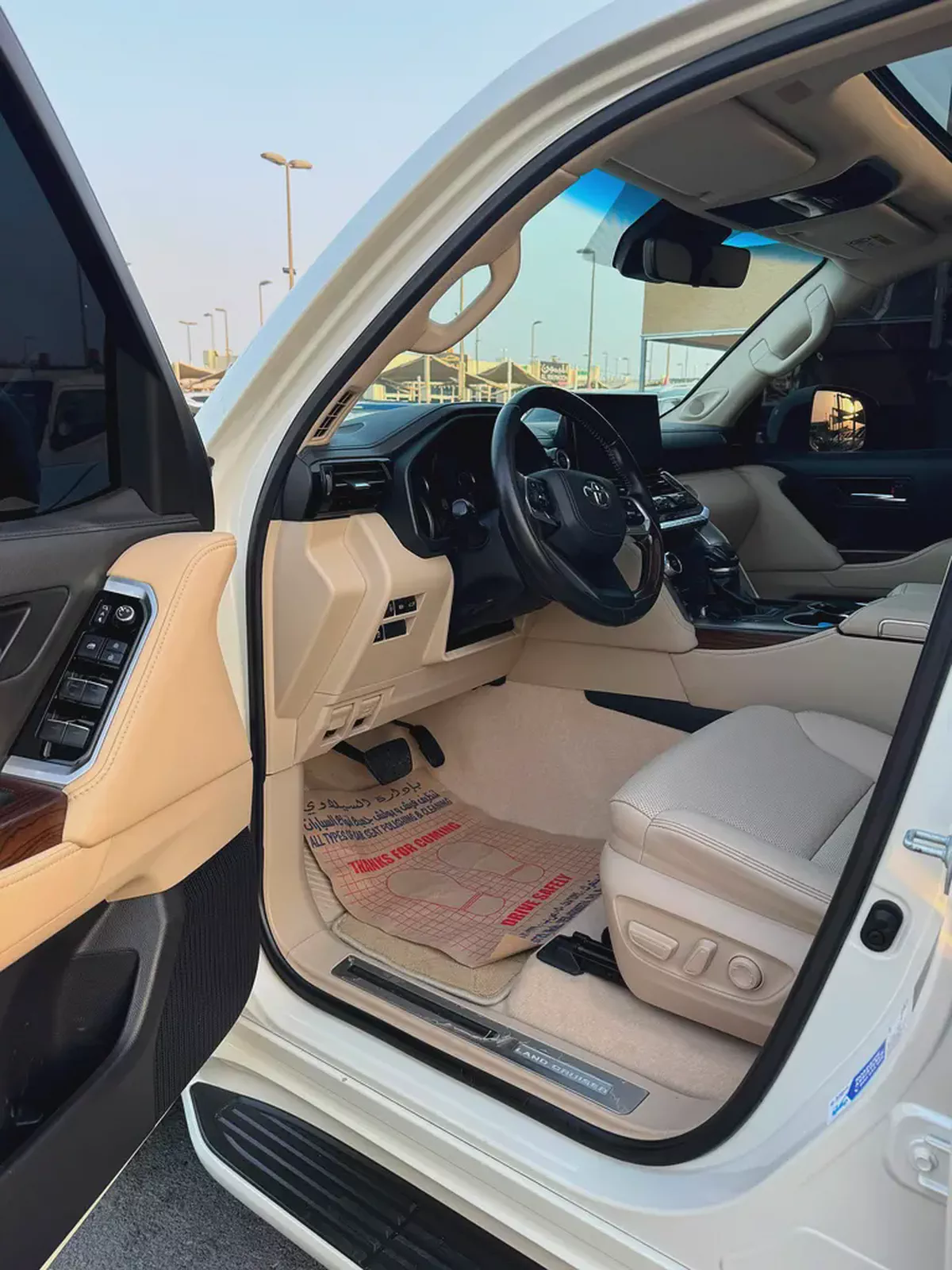 لاند كلوزر Toyota Land Cruiser 2023 GXR GCC Specs-10-10