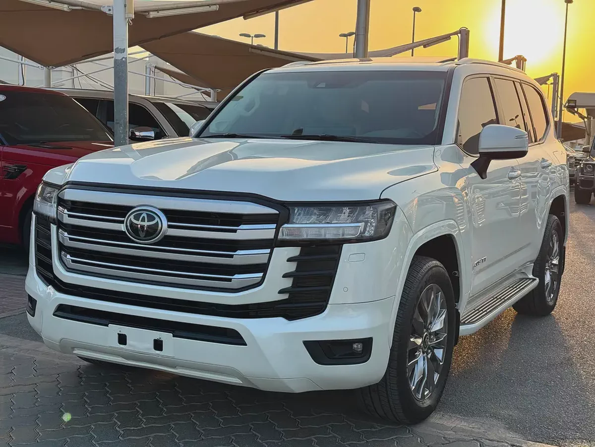 لاند كلوزر Toyota Land Cruiser 2023 GXR GCC Specs-2-2