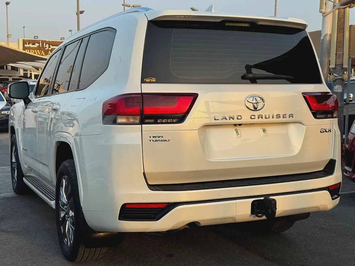 لاند كلوزر Toyota Land Cruiser 2023 GXR GCC Specs-3-3