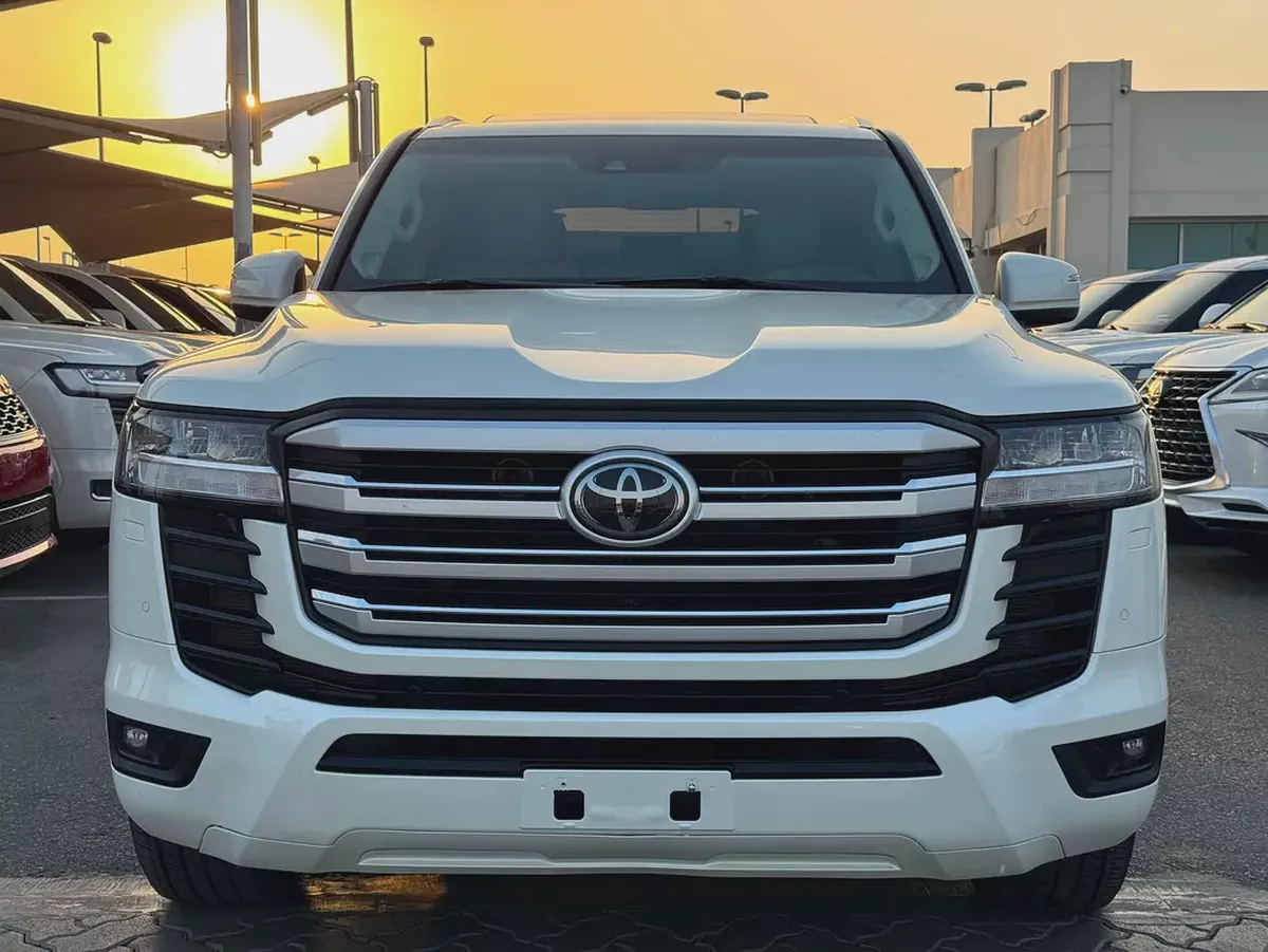 لاند كلوزر Toyota Land Cruiser 2023 GXR GCC Specs-5-5