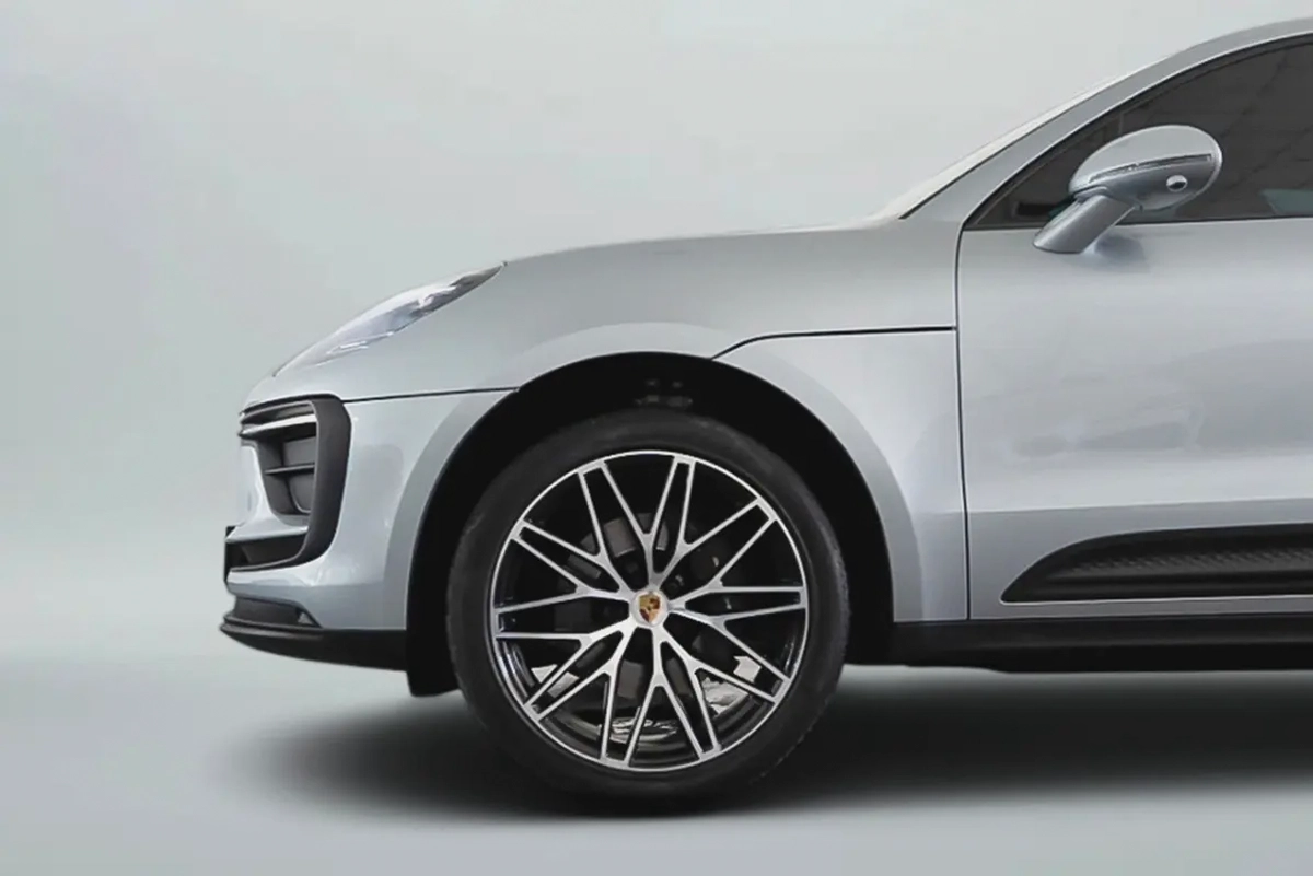 4,811 AED / month | 0% DP | 2024 Porsche Macan | Porsche Warranty and Service-5-5