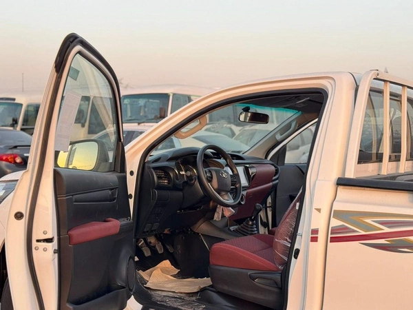 Toyota Hilux GL 2.7L Single Cab Utility