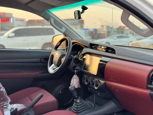 Toyota Hilux GL 2.7L Single Cab Utility