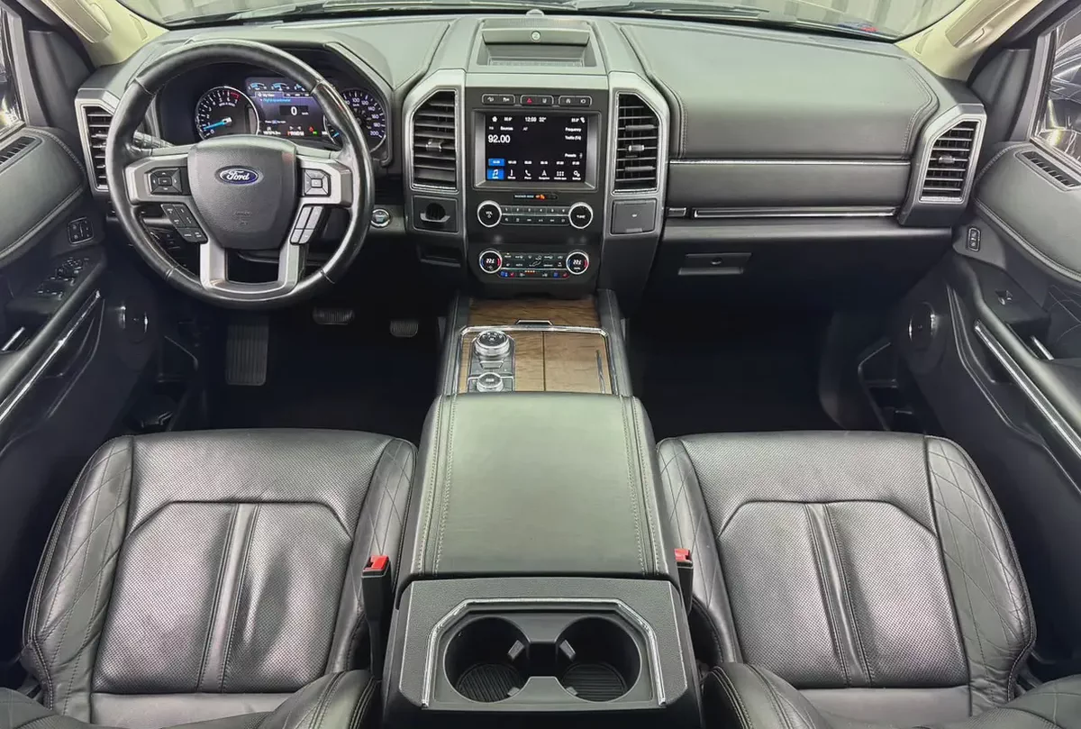 2019 Ford Expedition Platinum | GCC | 3.5 L V6 | 8 Seater Luxury SUV | Well maintained-16-16