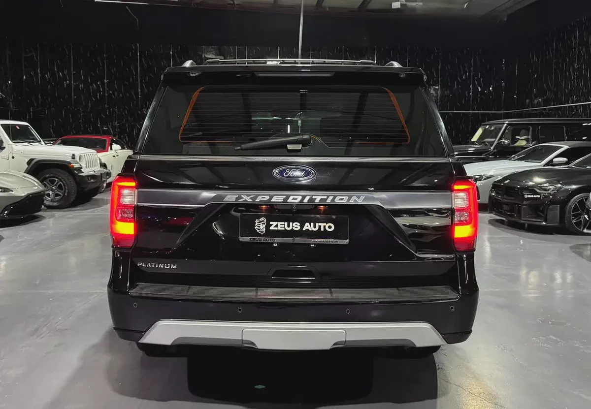 2019 Ford Expedition Platinum | GCC | 3.5 L V6 | 8 Seater Luxury SUV | Well maintained-7-7