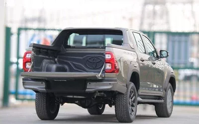 Toyota Hilux ADVENTURE TOYOTA HILUX ADVENTURE PETROL 4.0L-4