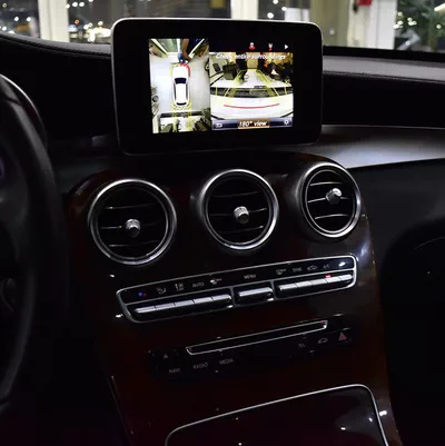 Mercedes Benz GLC250 4Matic ( 2017 Model ) in White Color GCC Specs-6