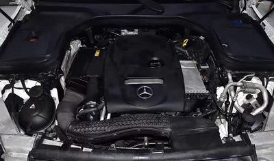 Mercedes Benz GLC250 4Matic ( 2017 Model ) in White Color GCC Specs-7