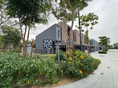 Corner House Single Row– Masaar Villas with Elegant Emirati Design. Robinia, Masaar-1