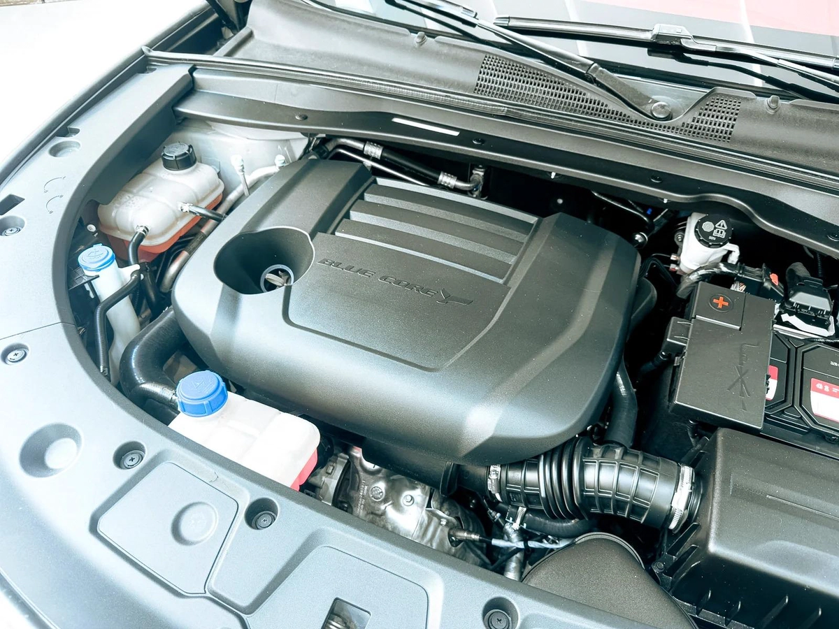 2025 Changan UNI-K Limited UAE Edition 2.0T V4 // EMI starting from 1,750 AED-4-4