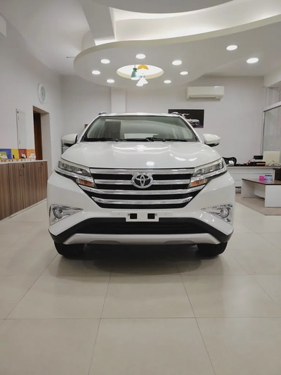 Toyota Rush GX 2022 - GCC Specs - Excellent Condition-1