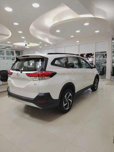 Toyota Rush GX 2022 - GCC Specs - Excellent Condition-5