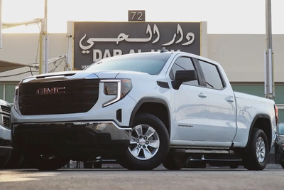 GMC Sierra SLE 2024 American Specs - Like New Condition-0