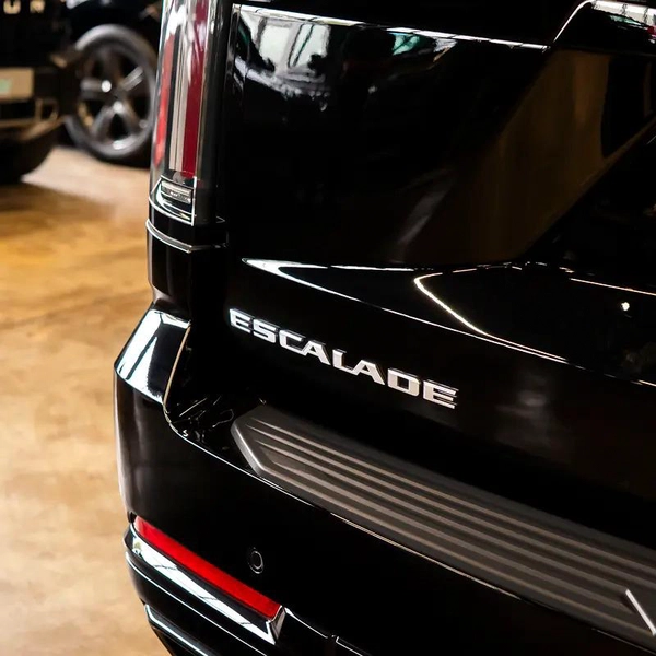 AED 10,349 pm • 0% Downpayment • Escalade Premium Luxury Platinum • 1 Year Warranty