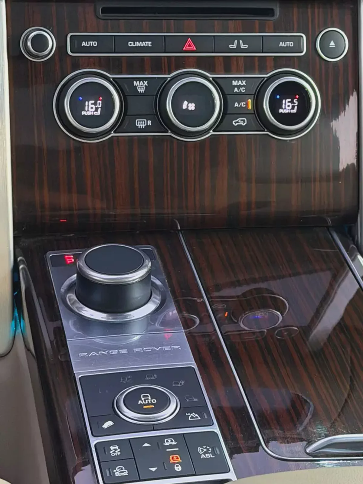 Land Rover Range Rover Vogue SE 2016 | GCC Specs-10-10