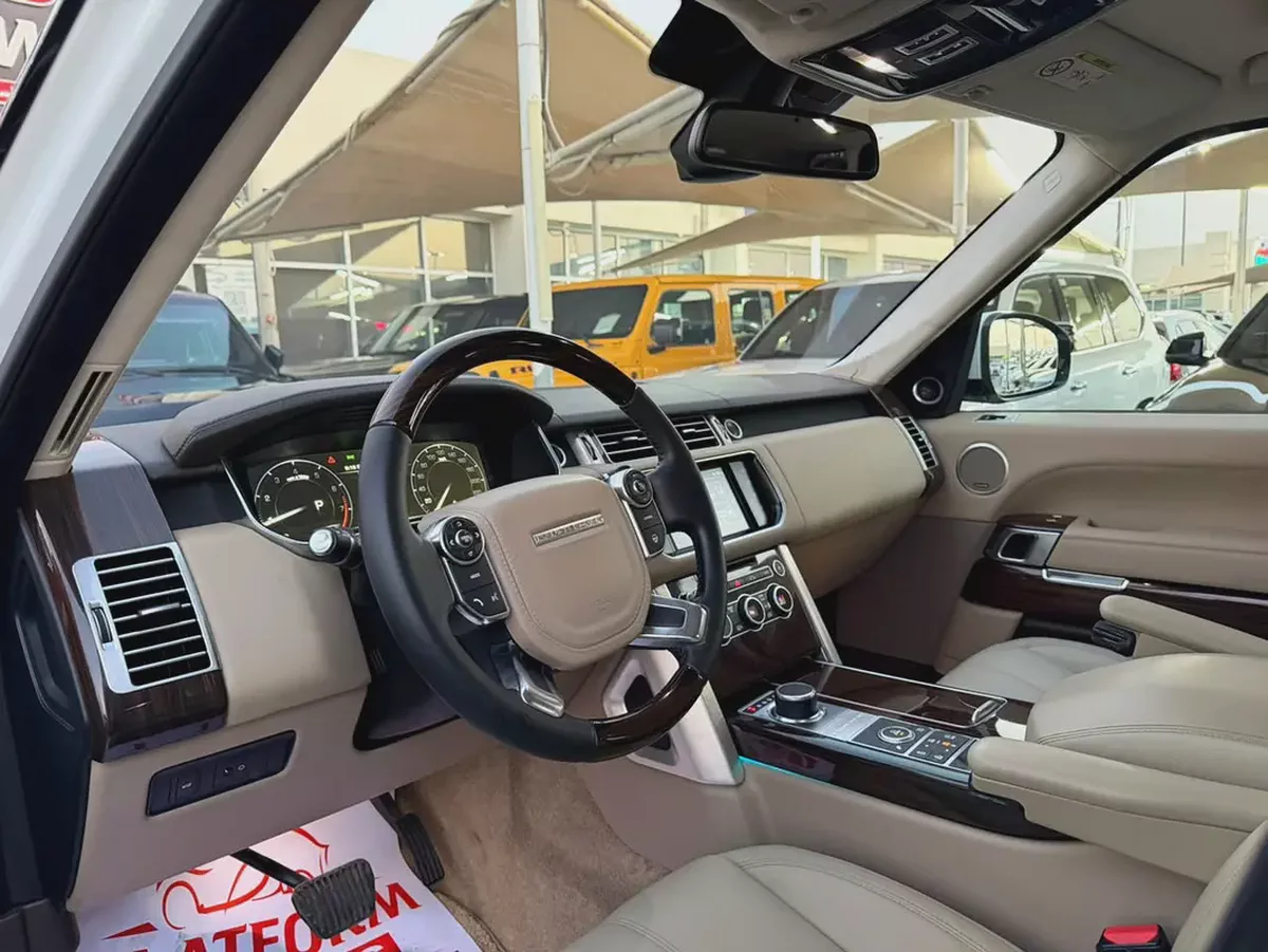 Land Rover Range Rover Vogue SE 2016 | GCC Specs-12-12