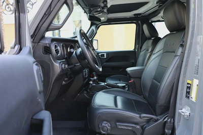 JEEP WRANGLER SAHARA UNLIMITED PLUS - GCC SPECS - UNDER WARRANTY / SERVICE CONTRACT - ACCIDENT FREE-9