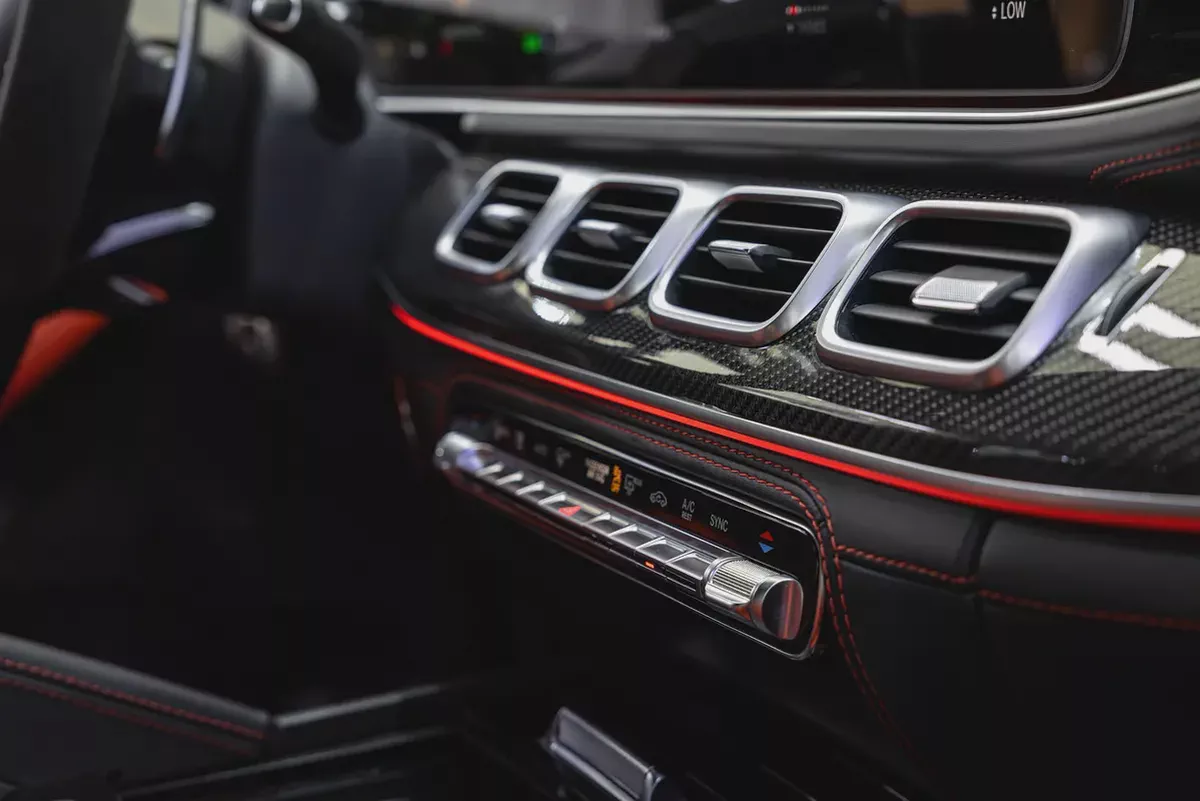 2021 - Mercedes-Benz GLE63s AMG - GCC Specs for 319,000.00 AED-17-17