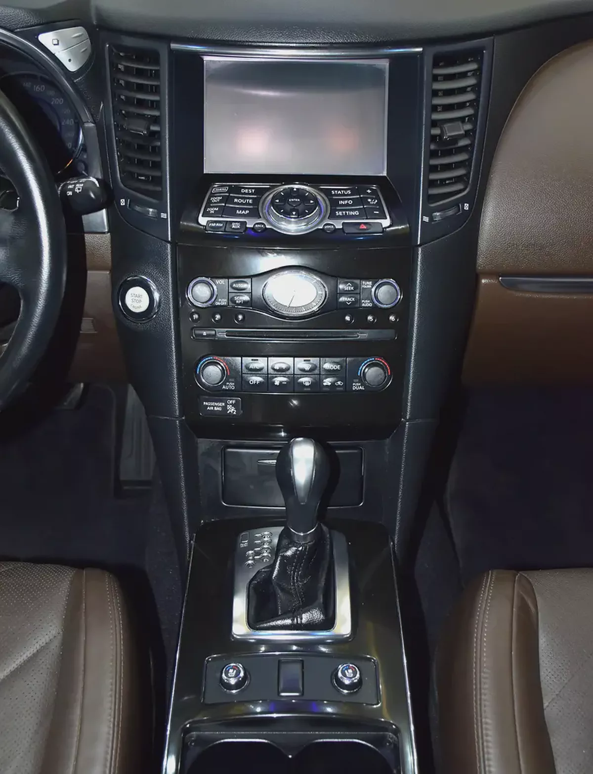 AED 1,012 EMi at 0% DP | Infiniti QX70 ( 2020 Model ) in Silver Color GCC Specs-15-15